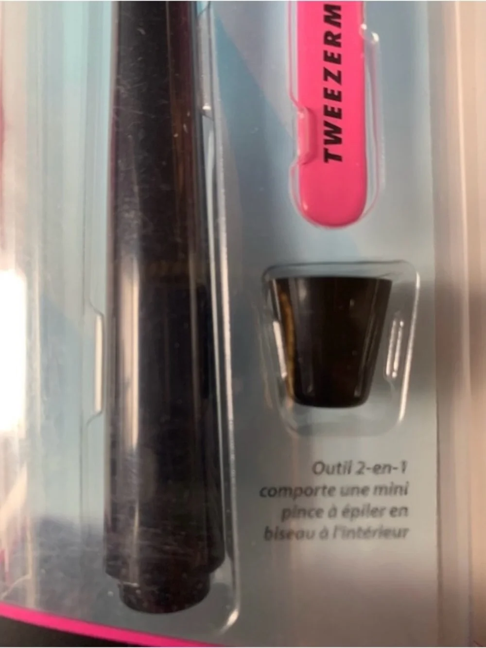 Tweezerman 2-in-1 tool Brow Brush with Mini Slant Tweezer